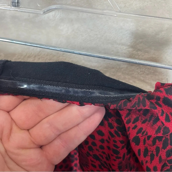 Lane Bryant animal print chiffon tube top red women’s size 18 smocked back - Picture 4 of 9